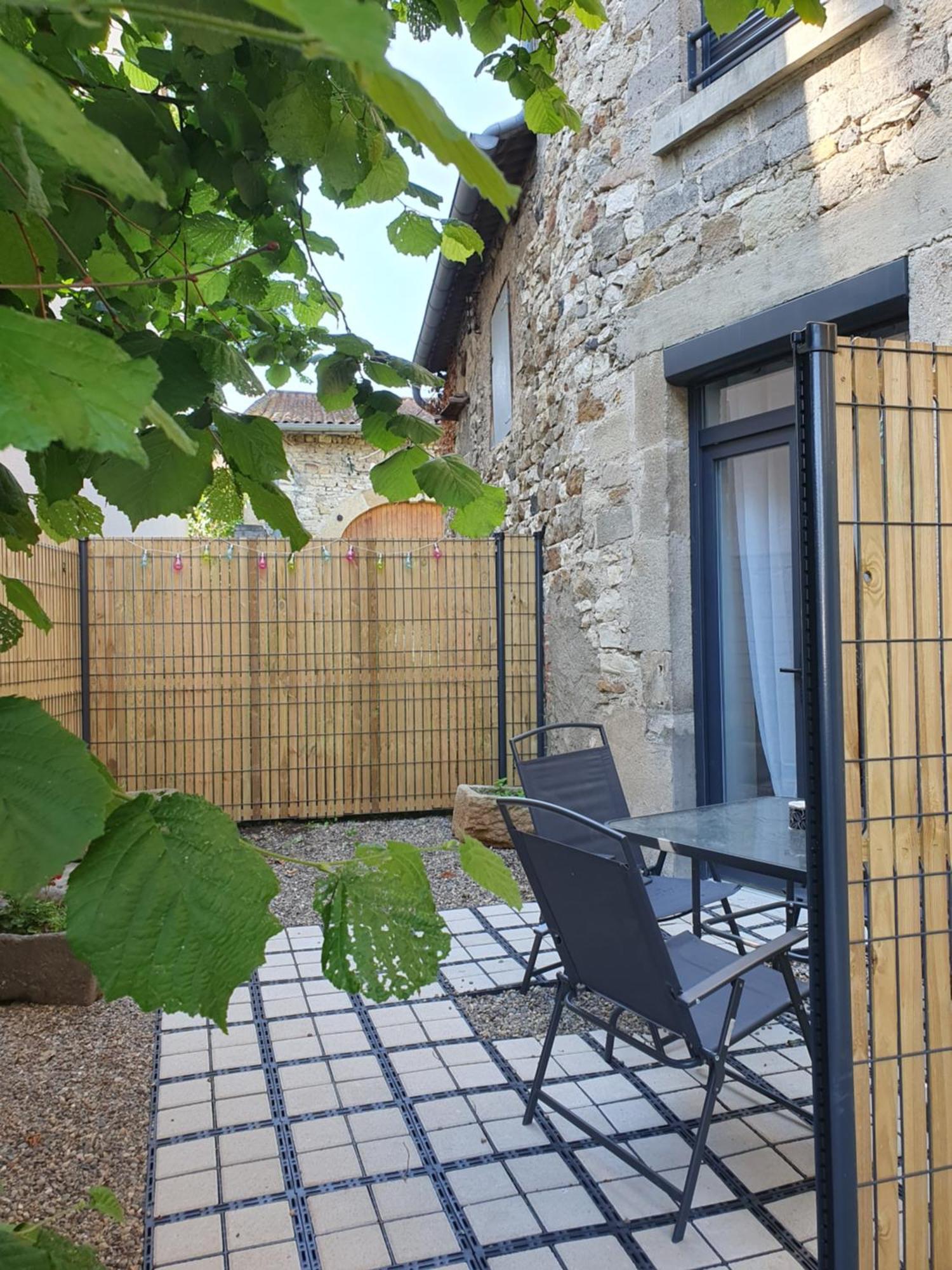 Appartement Chic Et Cosy Authezat Экстерьер фото